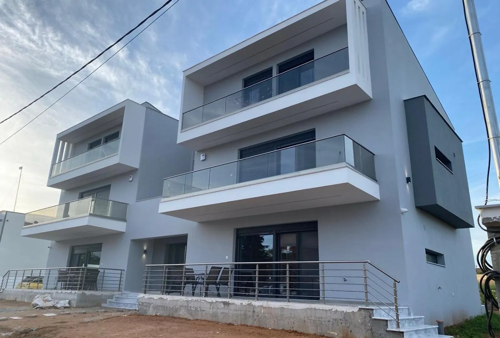 Elinor Apartments Flogita