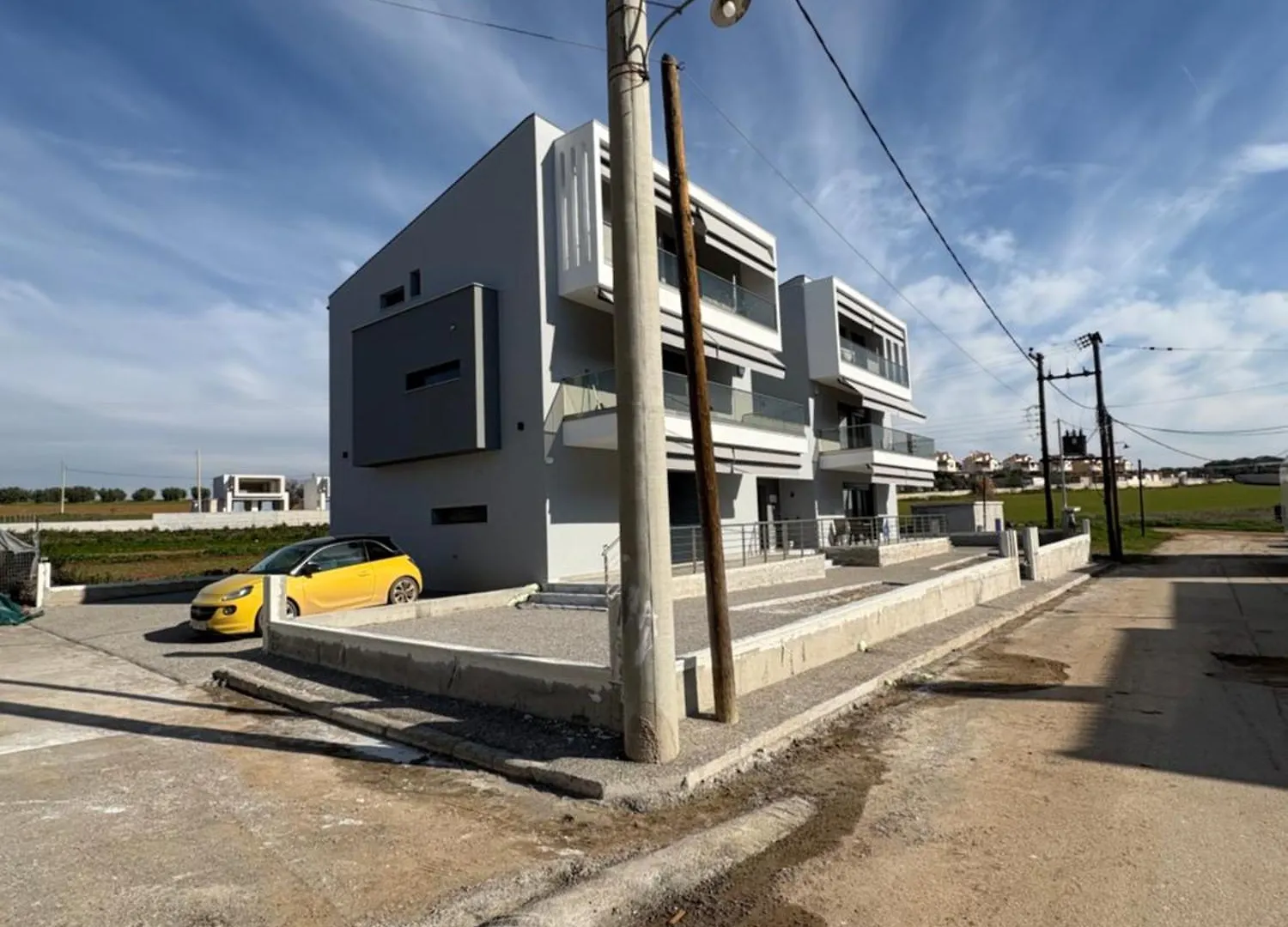Elinor Apartments Flogita